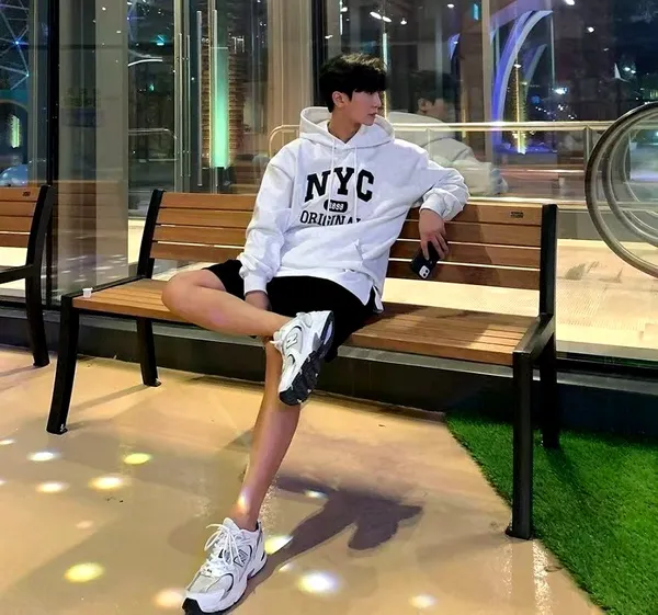 NYC Original Letter Print Men's Hooded Sweatshirt