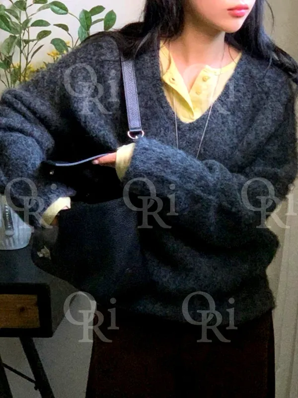 時尚寬松毛衣，柔軟舒適，完美搭配