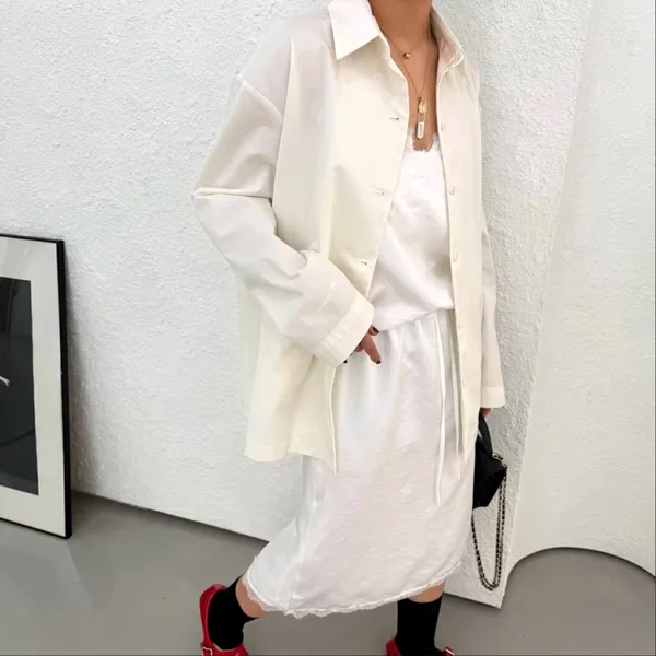 Minimalist Women's Jacket, Lightweight and Comfortable, Versatile Fashion