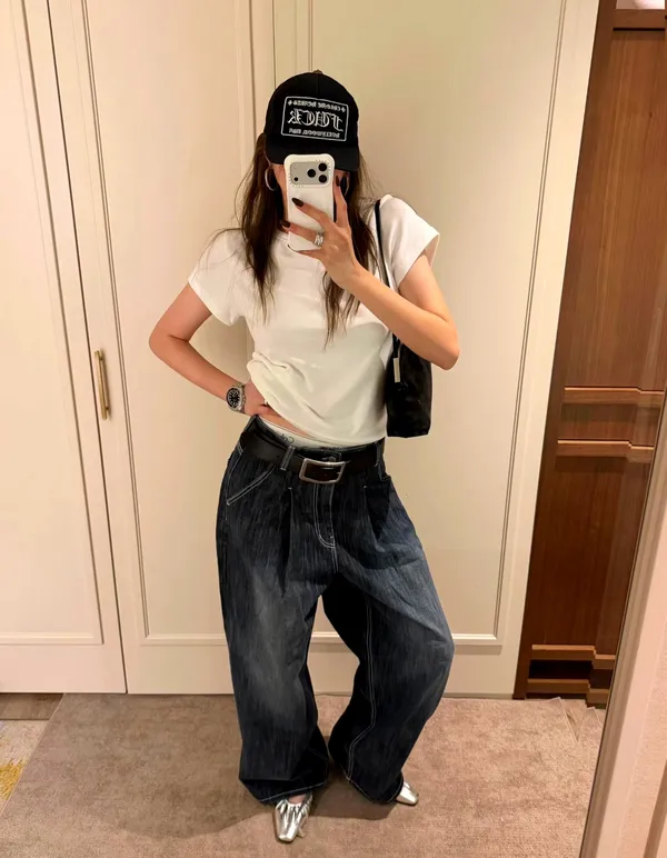 Stylish and Versatile Women's Cotton T-Shirt for Everyday Wear