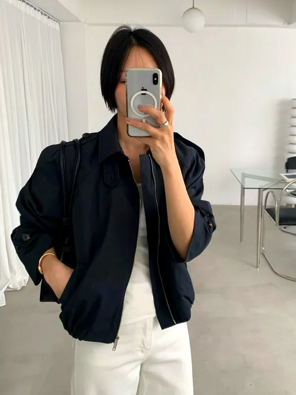 Stylish and Minimalist Women's Jacket - Versatile Casual Wear