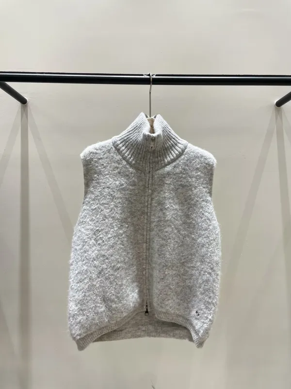 Stylish Simple Turtleneck Knit Vest