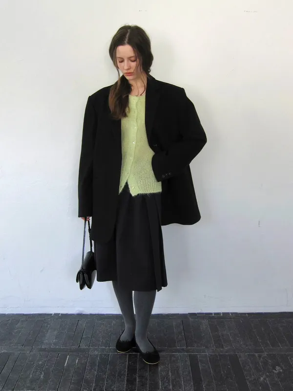 Stylish Minimalist Women's Jacket, A Must-Have for Elegant Charm