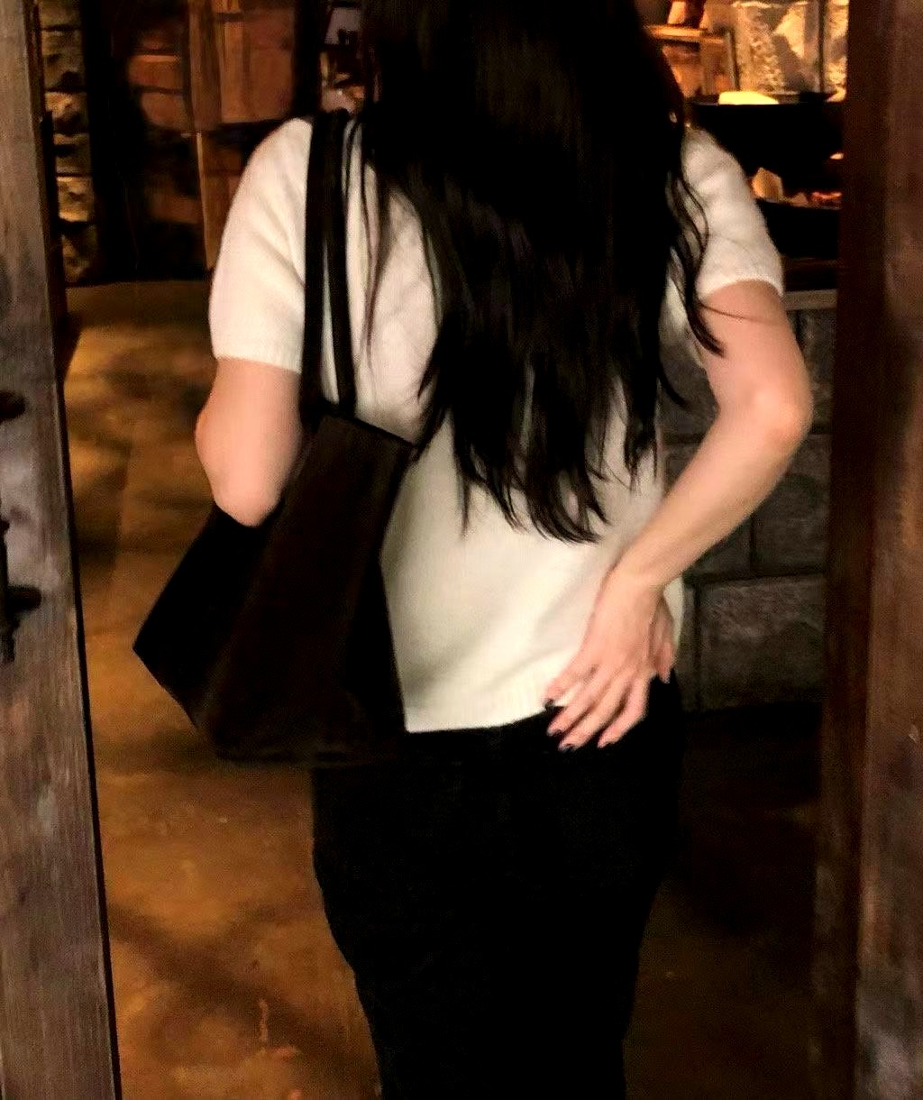 미니멀리스트 스타일 여성 상의, 편안하고 다재다능