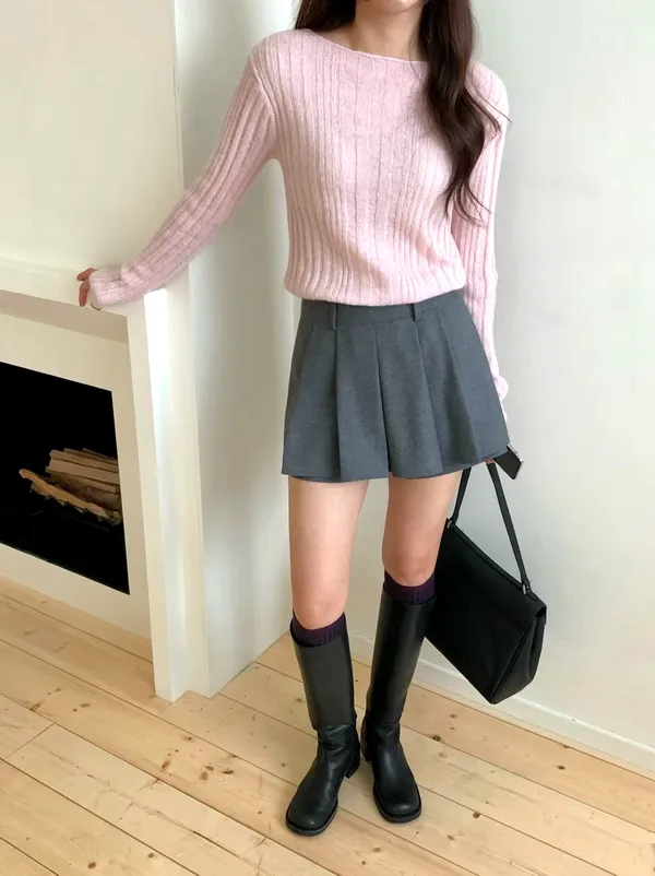Elegant and fashionable women's skirt pants, easy to match.