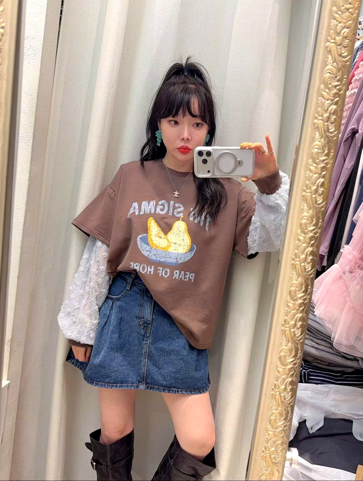 스타일리시한 캐주얼 후드티, 편안하고 다재다능한 봄가을 패션