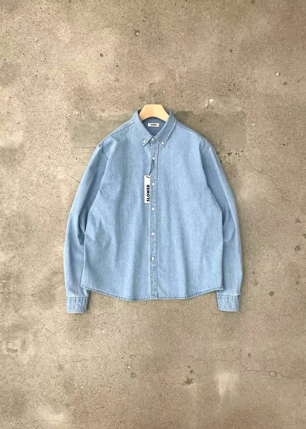 Classic Denim Shirt - A Stylish and Versatile Men's Top