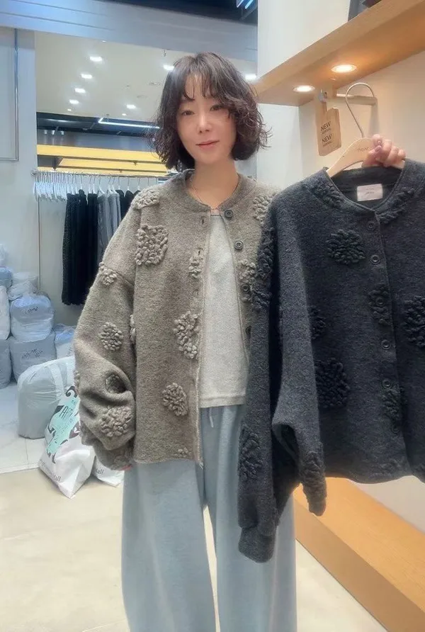 Fashionable Plush Flower Knitted Cardigan