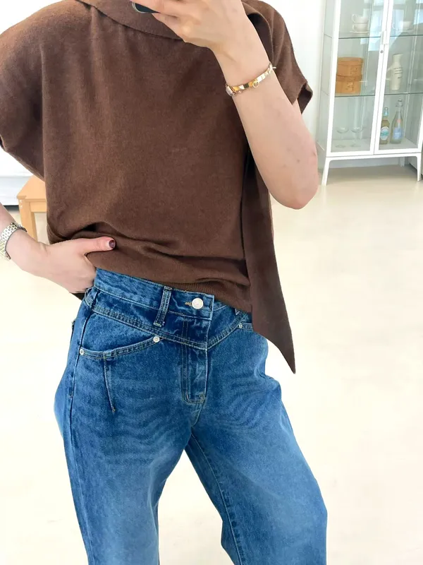 Stylish and Minimalist Brown Women's Top, Comfortable and Versatile