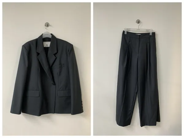 Classic Black Suit Jacket - Elegant and Stylish for Any Occasion