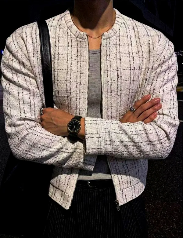 Stylish Men's Jacket, Minimalist Design, Comfortable and Versatile
