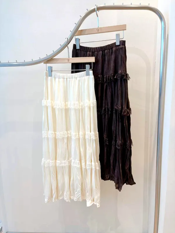Lightweight and Breathable Women's Midi Skirt - Exude Elegance
