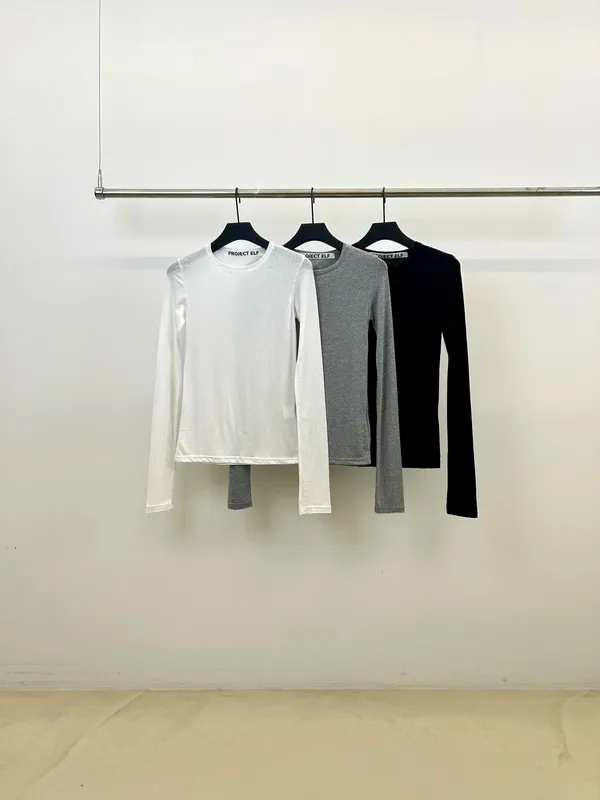 Simple and Comfortable Women's Long Sleeve Top, Perfect for Various Occasions
