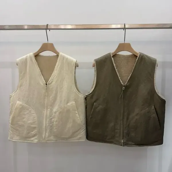 Stylish Sleeveless Women's Jacket - Comfortable and Versatile
