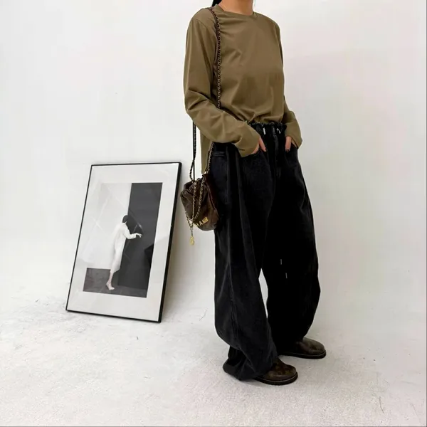 Minimalist Brown Women's Top, Comfortable and Breathable