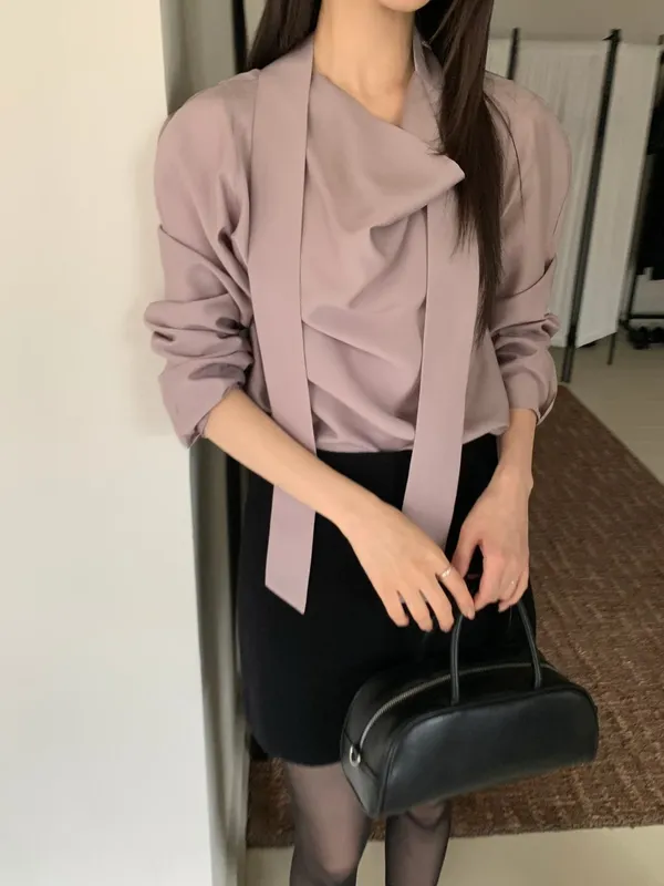 Elegant and Stylish Shirt, Lightweight and Comfortable, Perfect for Skirts