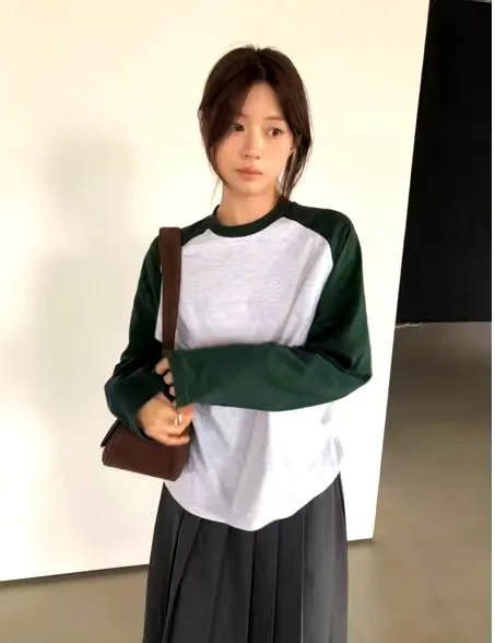 時尚休閒女裝T恤，舒適百搭，適合日常穿搭 maybebaby 46344