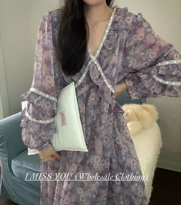 Elegant Floral Dress, Exuding Romantic Vibes