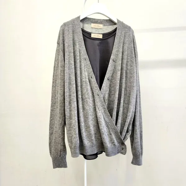 เสื้อการ์ดสีเทาสไตล์ทันสมัยและสง่างาม - สบายและเข้ากันได้กับทุกชุด