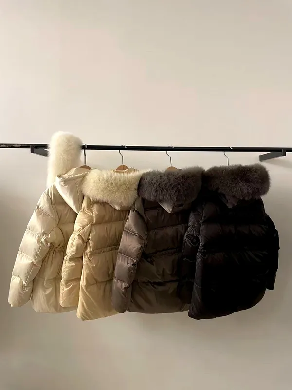 Stylish Women's Down Jacket - Warm and Slimming