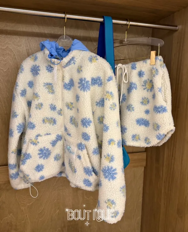 Floral Pattern Plush Coat - Soft and Stylish