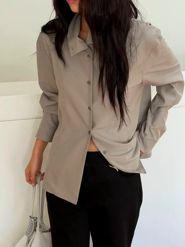 เสื้อเชิ้ตผู้หญิงสไตล์มินิมอล - เรียบหรูและเหมาะสำหรับการแต่งตัวในชีวิตประจำวัน