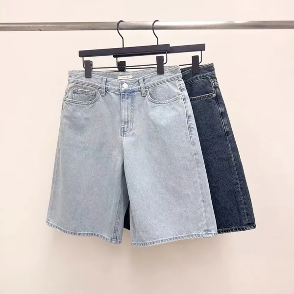 Stylish Color-Block Denim Shorts for Effortless Summer Casual Looks