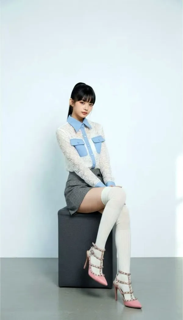 Fashionable Elegant Shirt with Lace Design to Showcase Feminine Charm