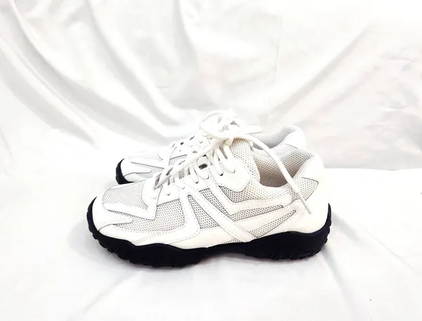Stylish and Comfortable Women's Sneakers - Apm Luxe B1층110호 RILLA