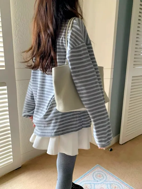 เสื้อผู้หญิงลายทางสไตล์ทันสมัย - ใส่สบายสไตล์ลำลอง