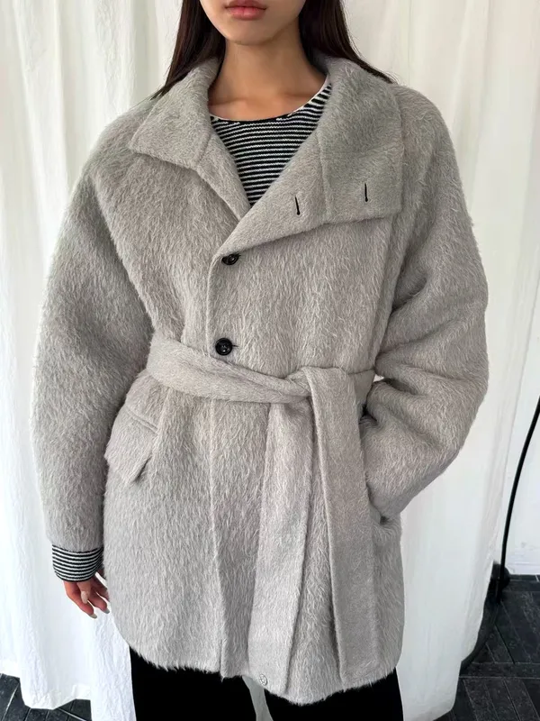 Stylish Plush Women's Jacket, Comfortable and Warm, Perfect Match