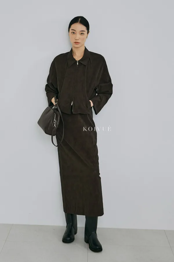 Chic and Elegant Women's Long Skirt, Showcasing Your Charming Aura