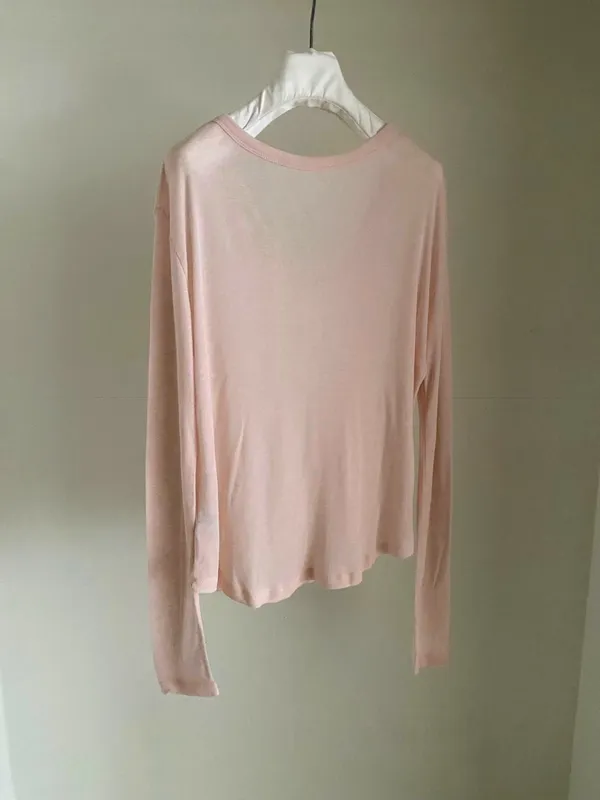 Soft and Comfortable Pink Long Sleeve Top - Perfect for Casual Style
