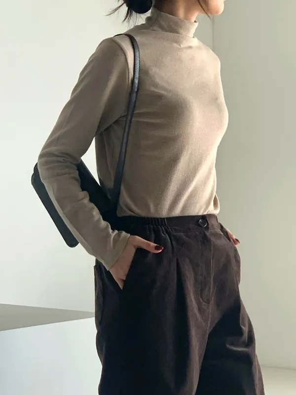 Stylish and Minimalist High Neck Women's Top, Comfortable and Versatile