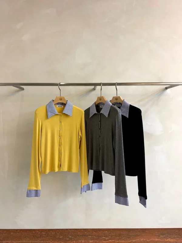 Fashion Women's Top, Classic Color Block Design, Comfortable and Breathable
