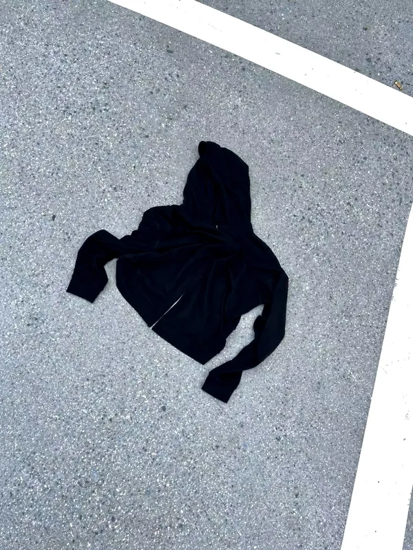 Stylish Minimalist Black Sweater, Comfortable and Versatile