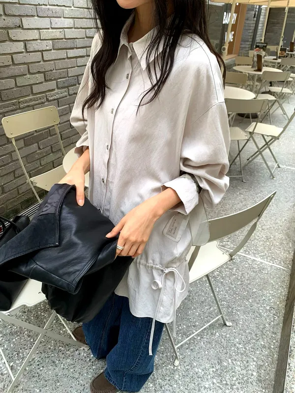 Minimalist Women's Top, Comfortable and Breathable for Various Occasions