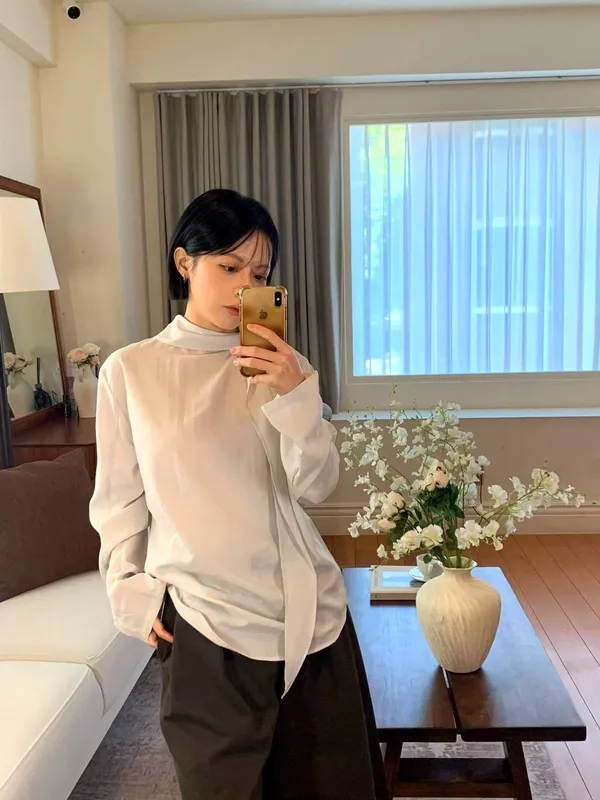 Elegant and Comfortable Women's Top in Minimalist Style