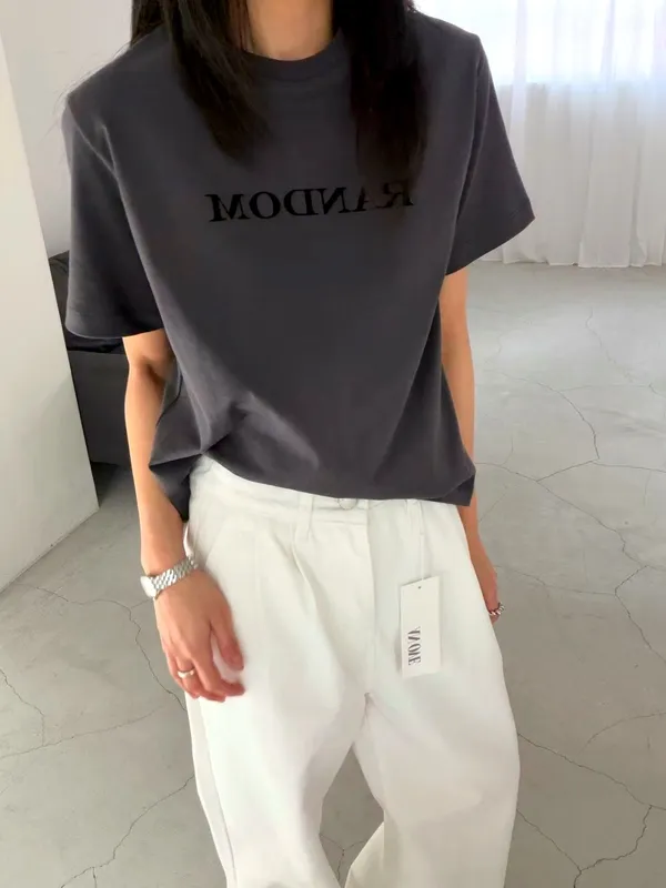 Fashionable Minimalist Letter Print T-Shirt