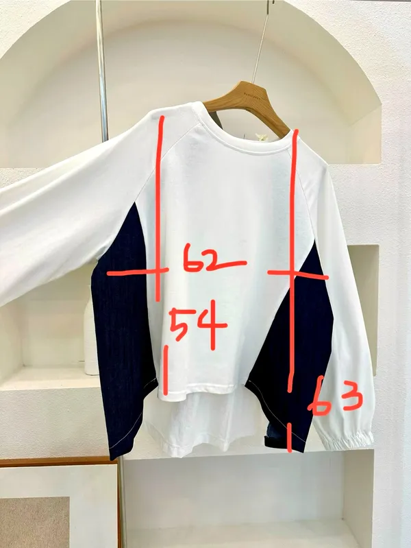 เสื้อยืดผู้หญิงดีไซน์ตัดต่อแฟชั่น สวมใส่สบายและเข้ากันได้หลายสไตล์