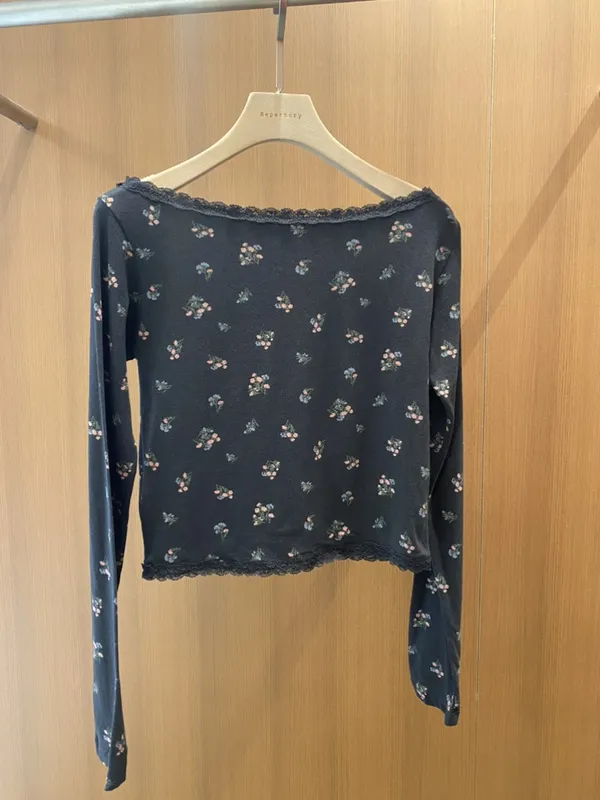 Floral Print Long Sleeve Top - Elegant and Charming