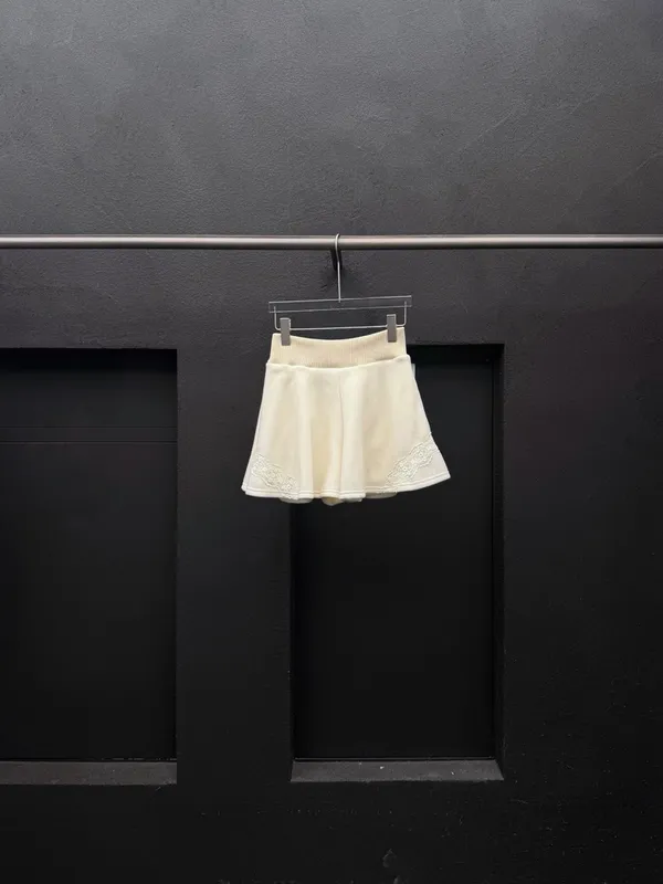 Elegant Lady Style Skirt with Lace Trim