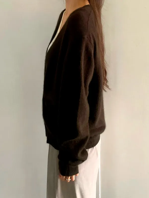 Elegant Cardigan, Soft and Comfortable, Perfect for Everyday Outfits