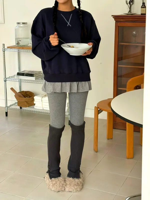Stylish and Comfortable Women's Leggings - Elegant and Versatile