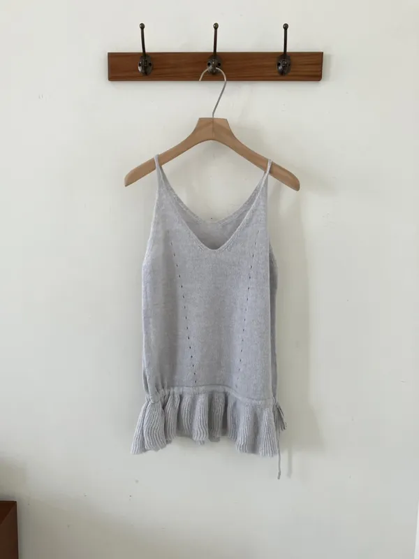 Lightweight Knitted Camisole Top with Elegant Wavy Edge Design