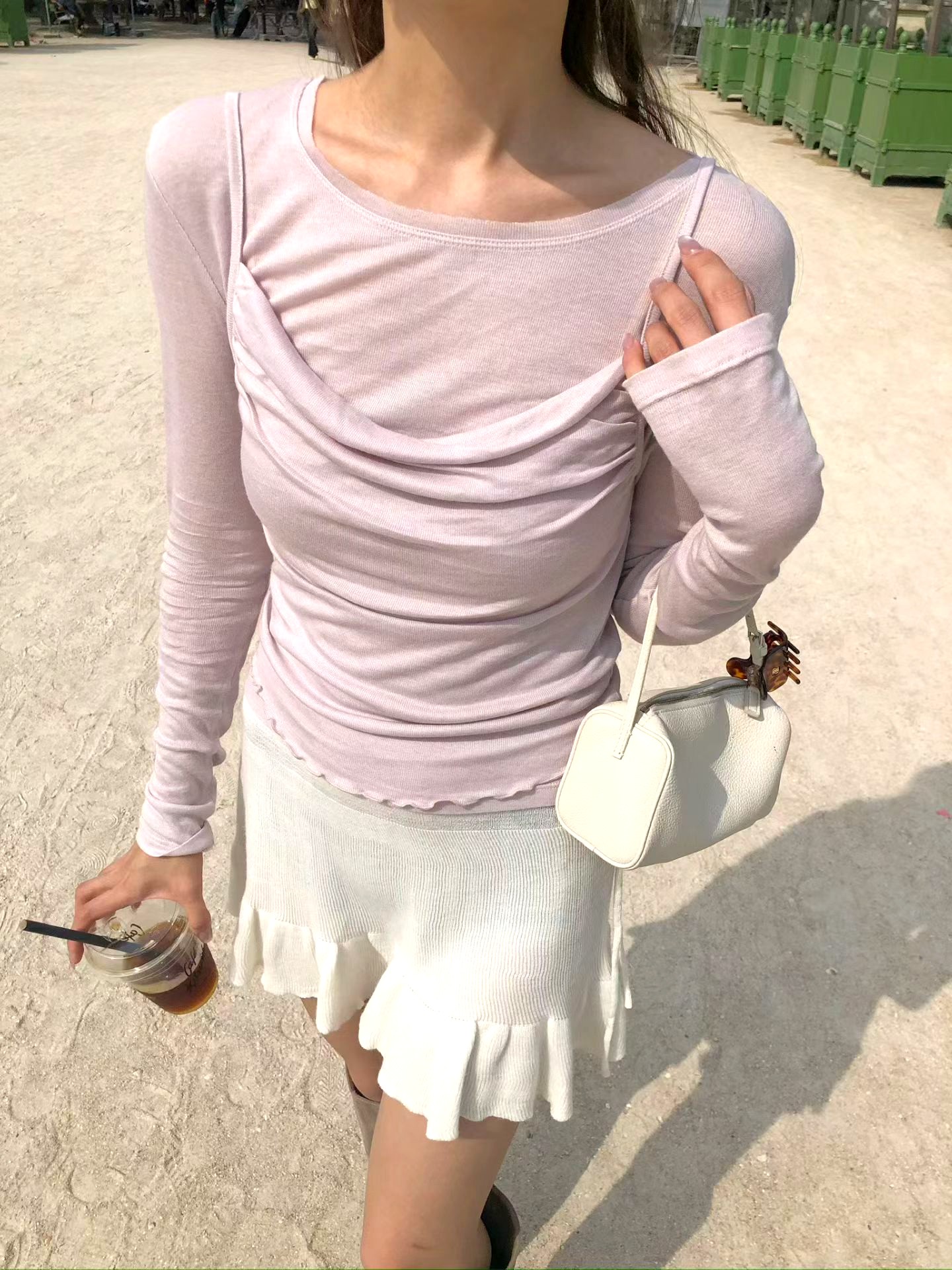 우아한 주름 디자인 여성 상의, 가볍고 통기성이 뛰어남