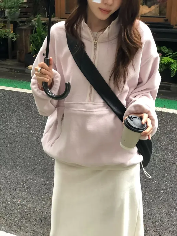 Fashionable Casual Hoodie, Comfortable and Versatile, A Must-Have for Spring and Autumn