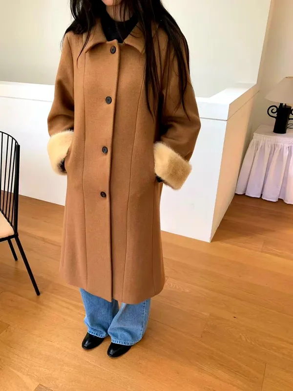 Stylish and Elegant Women's Coat, Warm and Comfortable, Perfect Match