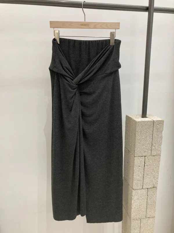 Stylish Minimalist Knotted Maxi Dress, Elegant Charm