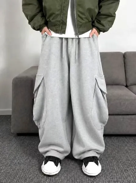 Stylish Loose Fit Men's Pants for a Comfortable Casual Look